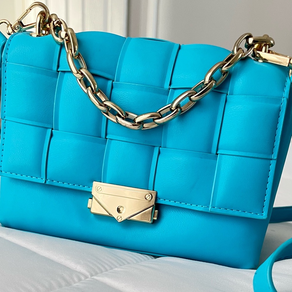 JustFab Blue Crossbody Bag with Chain Accent
